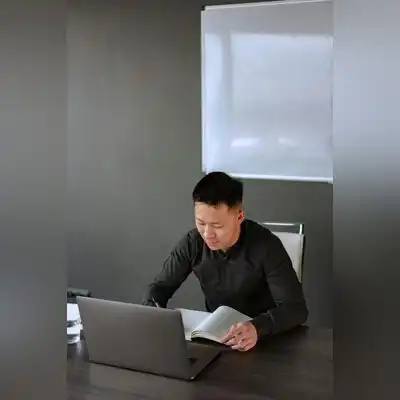 杨湖梅